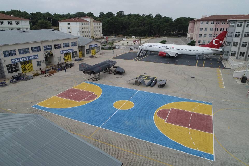 <p>Helikopter için girişimlerimizi başlattık. Olumlu sonuç alırsak bir helikopterin de sahibi olacağız. </p>