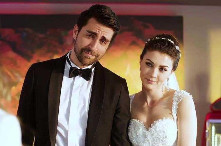 <p>AFİLİ AŞK - EN İYİ ROMANTİK DİZİ</p>
