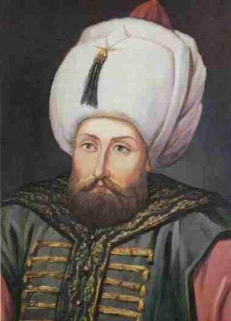<p><strong>11-  Sultan II. Selim:</strong> (Sarı) Ayasofya Camii ön bahçesinde</p>

<p> </p>
