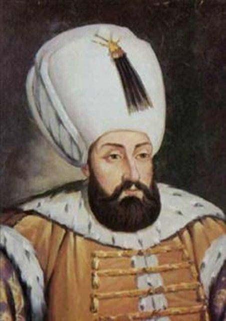 <p><strong>13- Sultan III. Mehmet:</strong> Ayasofya Camii bahçesinde;</p>