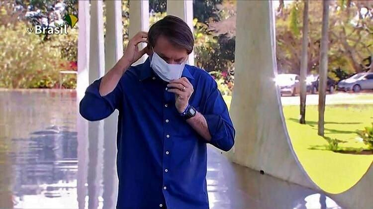 <p>Hydroxychloroquine adı verilen ve sıtma tedavisinde kullanılan ilaç salgının başından beri en çok ABD başkanı Donald Trump ve Bolsonaro tarafından lanse edilmişti.</p>

<p> </p>

