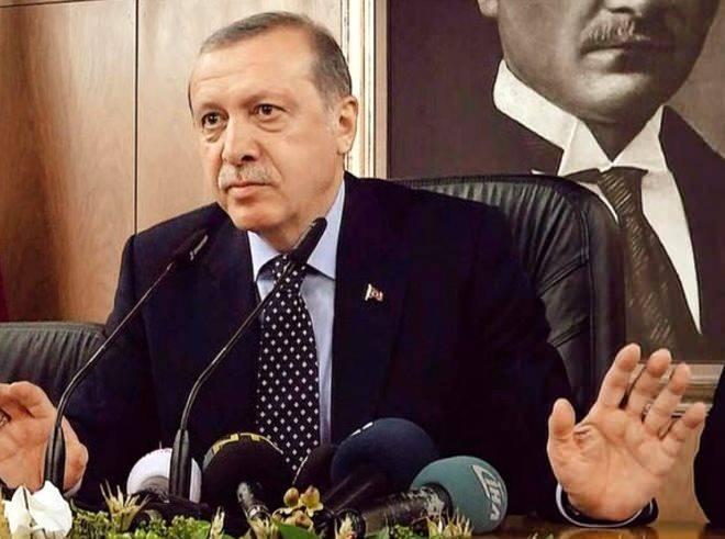 <p><span style="color:#FFD700"><strong>16 Temmuz | 03:10 - 03:20</strong></span></p>

<p>Binali Yıldırım, Ankara semalarında, MİT, Meclis, Cumhurbaşkanlığı ve Başbakanlık gibi kritik bölgeler üzerinde uçuş yapan her türlü askeri helikopter ve uçağa müdahale edileceğini açıkladı. Genelkurmay Başkanlığı’ndan yeniden çatışma sesleri gelmeye başladı ve Cumhurbaşkanı Erdoğan, İstanbul’a geldi.</p>

