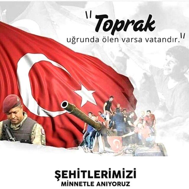 <p>'Toprak, uğrunda ölen varsa vatandır. Şehitlerimizi minnetle anıyoruz.'</p>