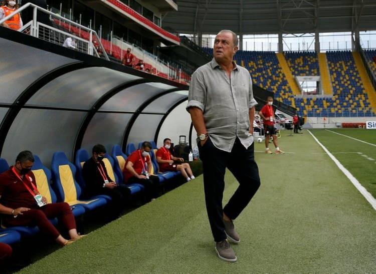 <p>Galatasaray'da kupasız tamamlanacak olan sezonun ardından teknik direktör Fatih Terim olağanüstü kararlar almaya hazırlanıyor. Taşların yerinden oynayacağı sarı-kırmızılılarda, yıldız futbolcular birer birer gözden çıkartılıyor.</p>
