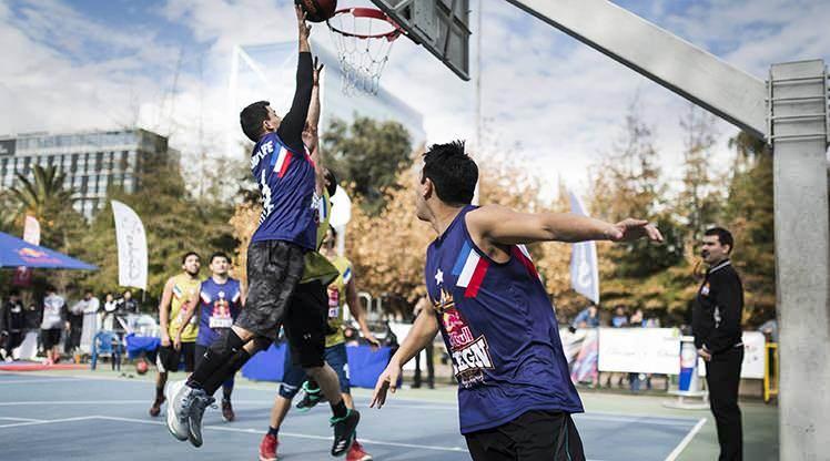 <p>Basketbol oynamak</p>
