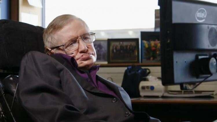 <p>Fakat Hawking sıklıkla kendi araştırma alanından çıkarak, önümüzdeki dönemlerde insanlığı bekleyen zorluklar ve varoluşsal tehditlere de dikkat çekti. Bu konulardaki açıklamaları basının manşetlerinde yer alırken bazen de tartışma yarattı.</p>
<p> </p>