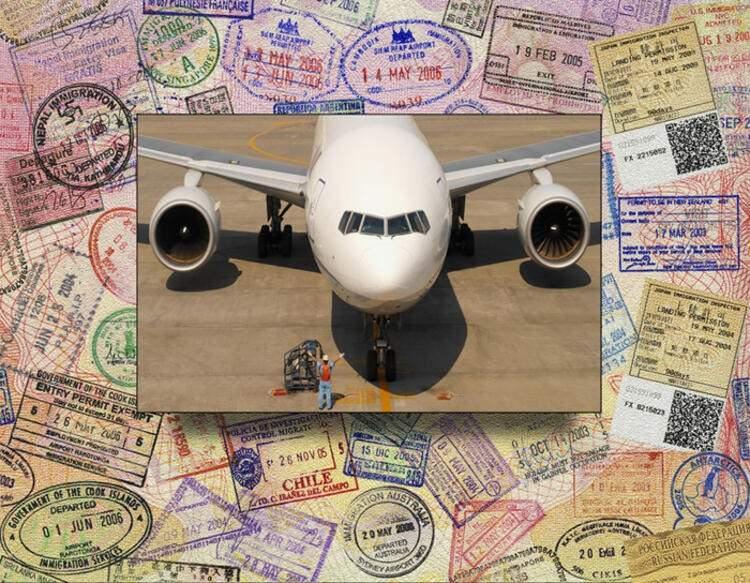 <p>Günümüzün biyometrik şartlarının aksine, eskiden pasaportlara aile fotoğrafı koymak mümkündü. 16 yaşın altında olmak ve fotoğraftaki bireylerin yüzlerinin belirgin olması kâfiydi.Arthur Conan Doyle'un 1915 yılındaki pasaport fotoğrafı bir sosisli arabasında çekilmişti.</p>