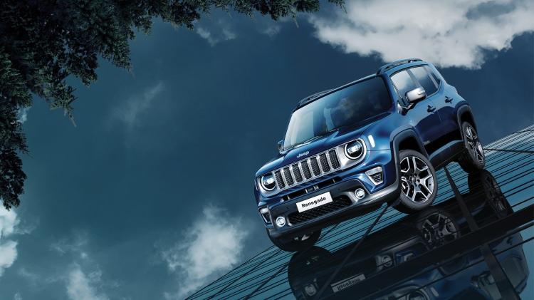 <p><strong>JEEP</strong></p>

<p>Temmuz ayı boyunca Jeep Compass ve Jeep<a href="https://otomobil.haber7.com/etiket/jeep+renegade" target="_blank"> </a>Renegade satın alacak kişiler araçlarına hemen sahip olurken, ödemelerine 2021’de başlıyor.</p>

<p> </p>

<p> </p>
