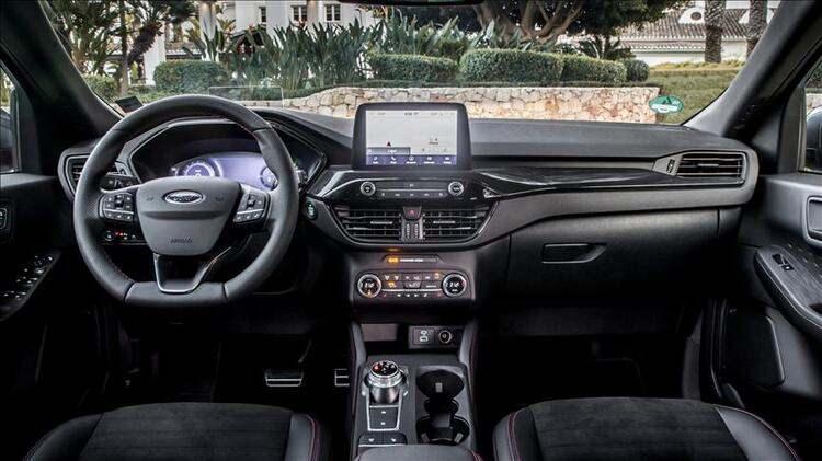 <p>Ford Focus 168 bin 900 lira.</p>