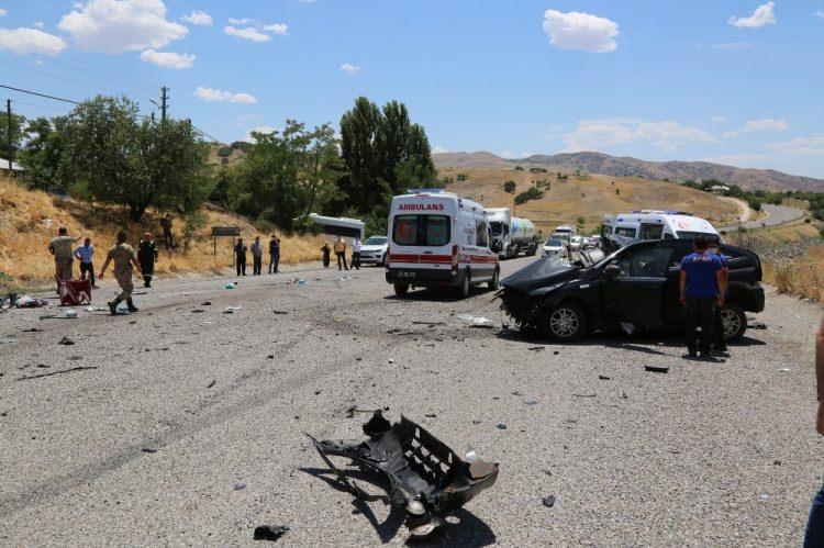 <p>Yaralılar Tunceli Devlet Hastanesi'ne kaldırılarak tedavi altına alındı. Burada durumu ağır olan ve iki kez kalbi duran Kıvanç bebek, askeri helikopterle Elazığ'a sevk edildi.Fırat Üniversitesi Hastanesi’ne kaldırılan ancak yapılan tüm müdahalelere rağmen Kıvanç bebek hayatını kaybetti.</p>