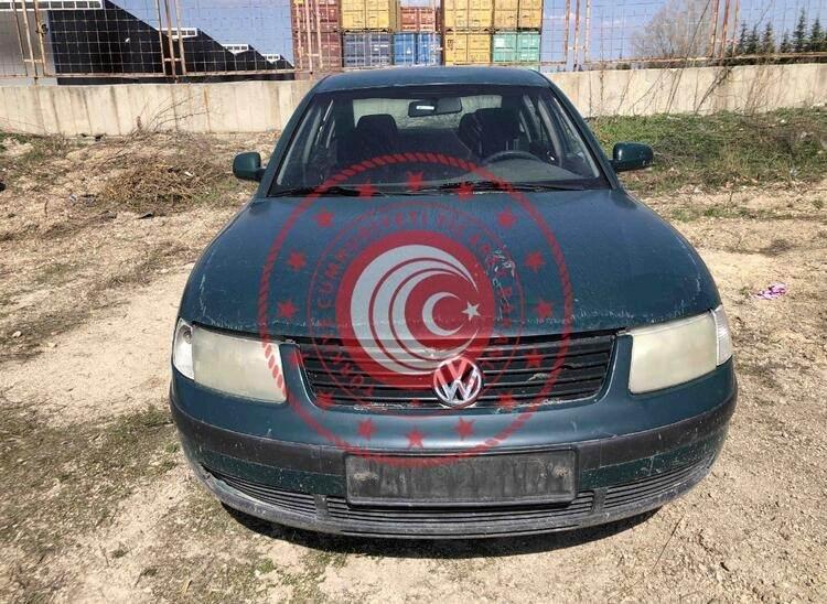 <p>Volkswagen Passat 1998 model 20250 lira</p>
<p> </p>