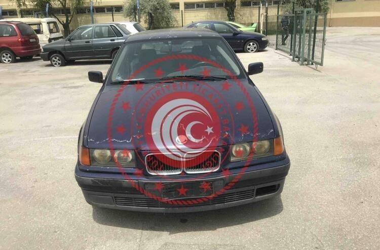 <p>BMW 3.16i 1996 model 32000 lira</p>
<p> </p>