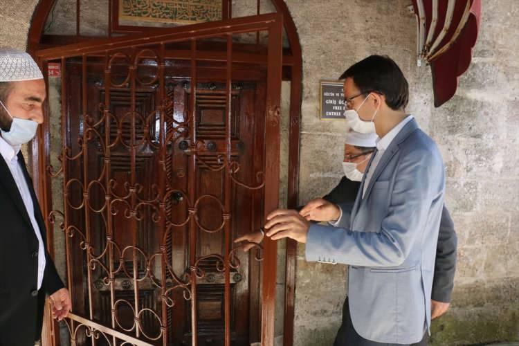 <p>Göynük Müftülüğü ilahi korosunca ilahi ve kasidelerin okunmasının ardından tören sona erdi.</p>