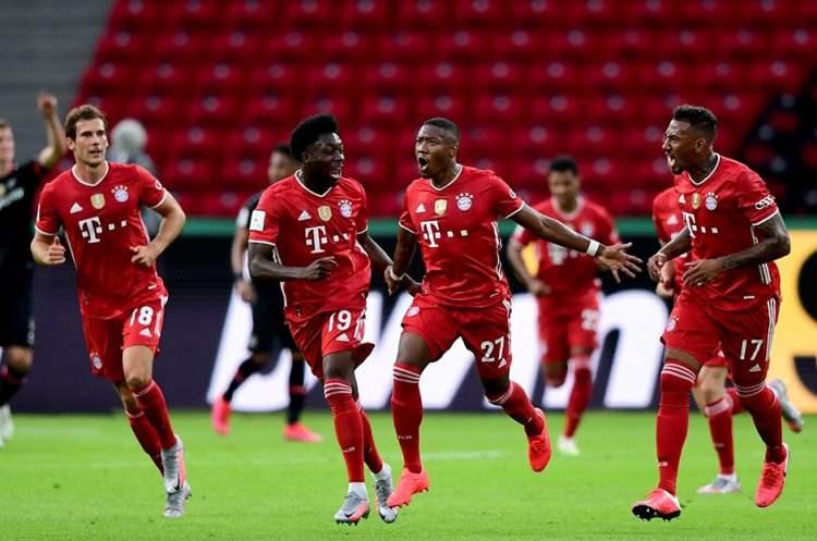 <p>Bayern Münih</p>
<p> </p>