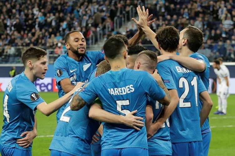 <p>Zenit</p>
<p> </p>
