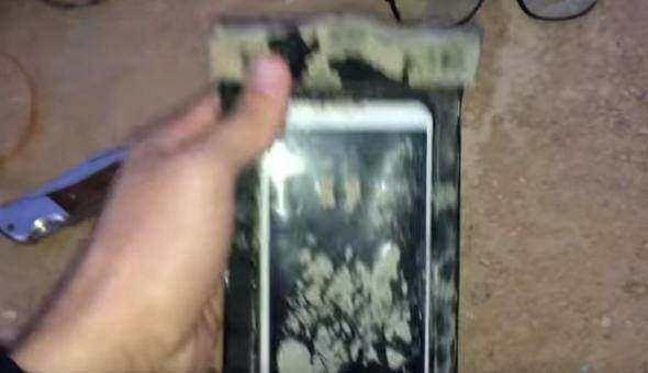 <p>Ve iPhone 6S Plus... Evet model buymuş!</p>
<p> </p>
