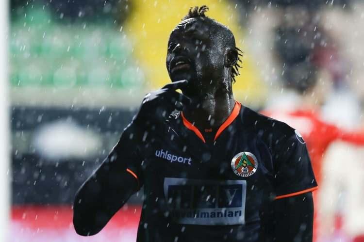 <p><strong>PAPISS CISSE</strong></p>
<p>Yaş: 34<br />
Mevkii: Santrfor</p>