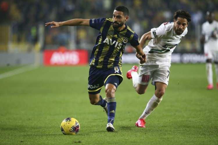 <p><strong>MEHMET EKİCİ</strong></p>
<p>Yaş: 30<br />
Mevkii: Orta saha</p>