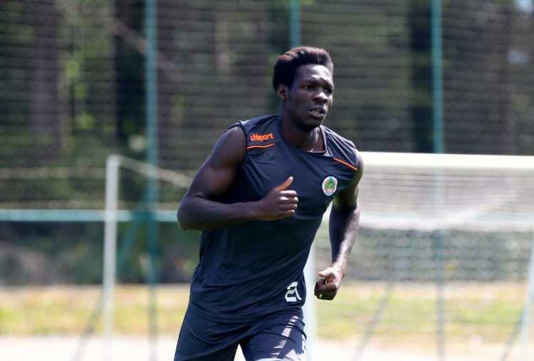 <p>N'SAKALA</p>
<p>Yaş: 29<br />
Mevkii: Sol bek</p>