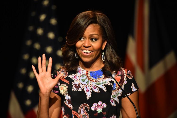 <p>MİCHELLE OBAMA</p>
<p> </p>
<p>Amerika tarihinin ilk siyahi first lady'si olan Michelle Obama, tıpkı Samantha Cameron gibi bir stile sahip.</p>