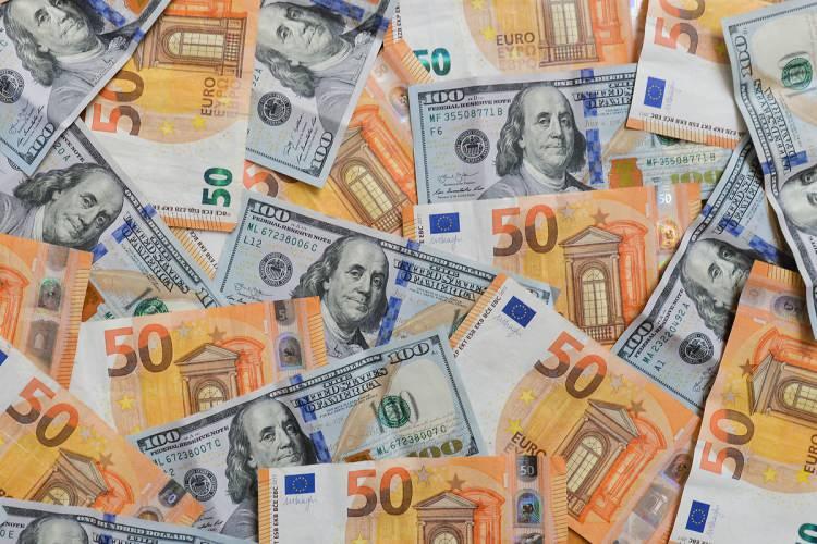 Tüm bildiklerinizi unutun! Dolar ve euronun fırlamasının asıl sebebini açıkladı
