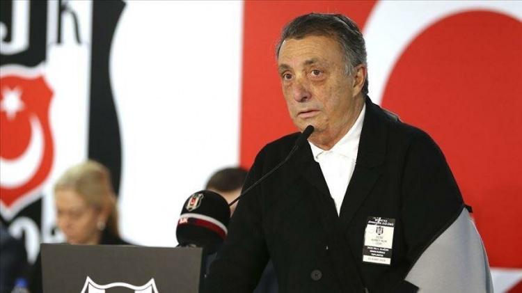 <p><strong>"NE GEREKİRSE YAPACAĞIM"</strong></p>
<p>Kolumu kırdım, Kovid oldum ve dinlenemiyorum. Şimdi 100 Milyon TL lazım ve bunu bulmaya çalışacağız. 3-5 gün ve bir hafta çok önemli. Bulacağım her para şu an çok önemli, ben de elimden geleni yapacağım. Maddi ve manevi ne gerekirse yapacağım.</p>