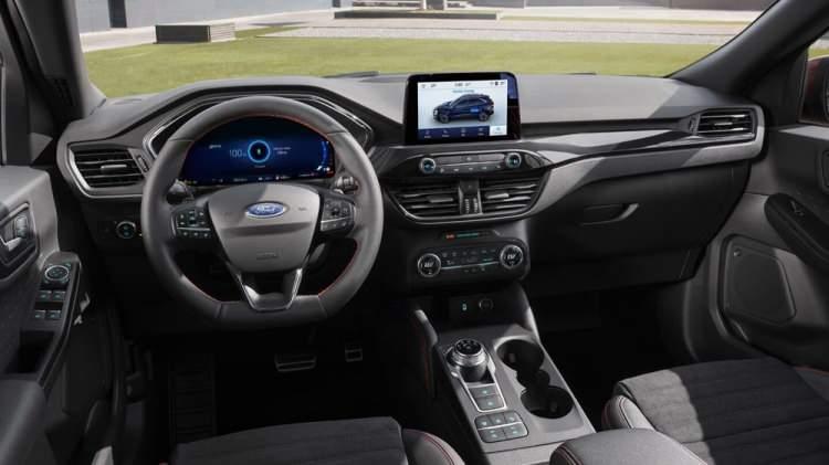 <p>Yeni Kuga 269.300 TL'den başlayan fiyatlarla satışta.</p>
