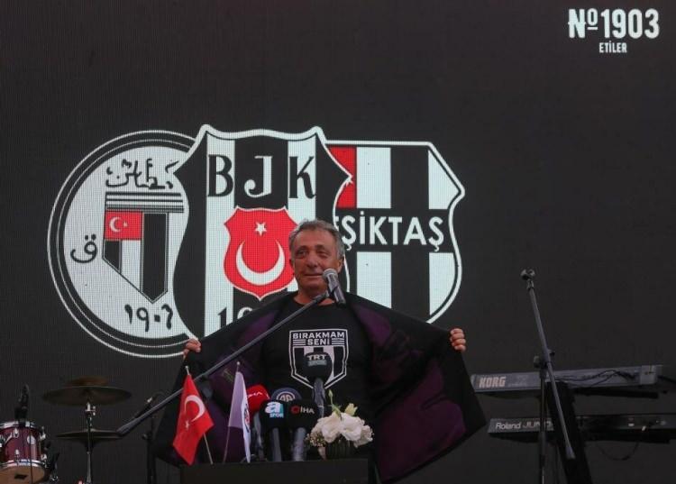 <p><strong>"BEŞİKTAŞ YOK OLURSA ÇOK ÜZÜLÜRÜZ"</strong></p>

<p>Beşiktaş gibi koca çınar yok olursa, Allah göstermesin ama hepimiz çok üzülürüz. Ayın 9'unda TV programı yapacağız. İş insanlarını arayacağız. Tahmin ediyorum bu kampanya bittiğinde hedeflerimize ulaşacağız. Az seviyede başladık ama bağışlar artacak.</p>
