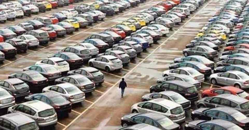 <p><strong>OTOMOBİL PAZARI YÜZDE 58,4, HAFİF TİCARİ ARAÇ PAZARI İSE YÜZDE 108,7 AZALDI</strong></p>
<p>2020 yılı Haziran ayı otomobil ve hafif ticari araç pazarı 2019 yılı Haziran ayına göre yüzde 66,3 artarak 70.973 adet oldu.</p>
<p>2020 yılı Haziran ayında otomobil satışları bir önceki yılın aynı ayına göre yüzde 58,4 artarak 57.067 adet olurken, hafif ticari araç pazarı yüzde 108,7 artarak 13.906 adet oldu.</p>
<p>Otomobil ve hafif ticari araç pazarı, 10 yıllık Haziran ayı ortalama satışlara göre yüzde 1,0 arttı.</p>
