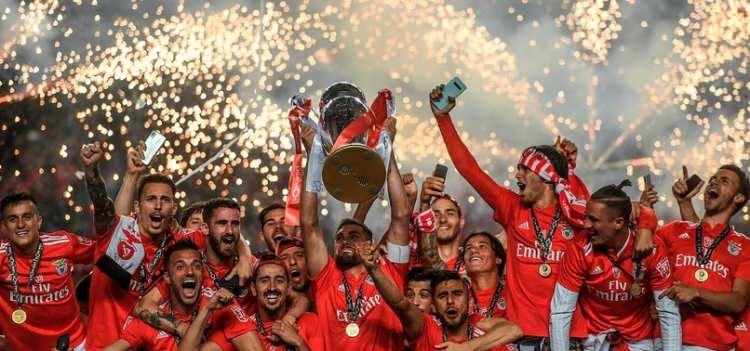 <p>Benfica (Portekiz)</p>
<p>Şampiyonluk sayısı: 37</p>
