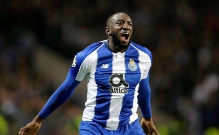 <p>MOUSSA MAREGA - FORVET (PORTO)</p>
