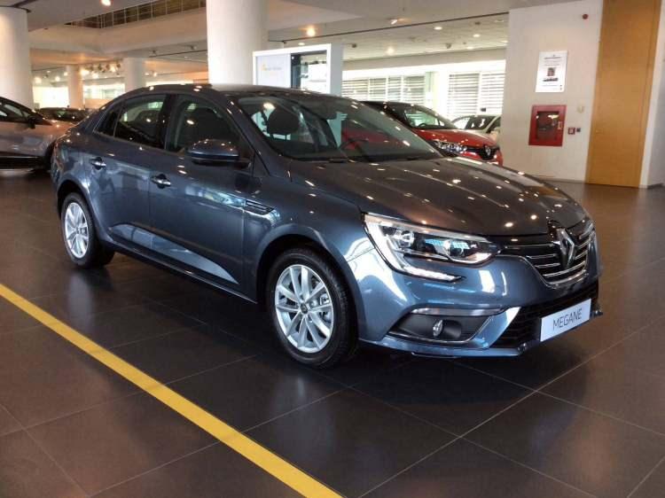 <p><strong>RENAULT</strong></p>
<p>Öyle ki, Megane Sedan 1.3 TCe Icon benzin otomatik 140 beygir modeli, Ocak-Temmuz arasında fiyatını yüzde 31 oranında artırdı. Bu otomobilin fiyatı Haziran ayında 234 bin 500 TL iken, Temmuz ayında ise 240 bin 500'ye yükselmiş durumda. Renault'un diğer modellerinde de 7 aylık fiyat değişimlerinin yüzde 20'lerde seyretti.</p>