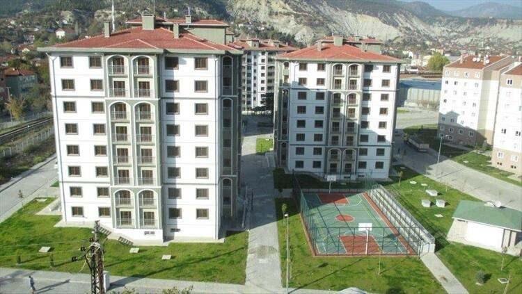 <p>MERSİN<br />
<br />
Ortalama metrekare fiyatı: 1.716 TL<br />
<br />
Amortisman Süresi: 19 Yıl</p>
