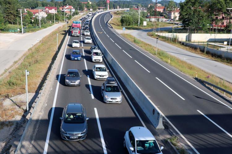 Kurban Bayramı için yola çıktılar! Akın akın gidiyorlar