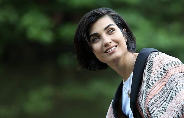 <p>TUBA BÜYÜKÜSTÜN</p>
