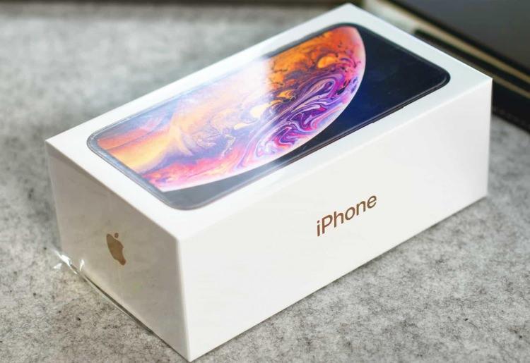 <p>iPhone 12 serisi telefonlarıyla gelen Apple, çok konuşulacak bir karara imza atmaya hazırlanıyor.</p>

<p> </p>
