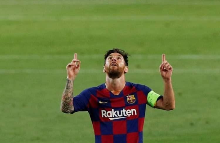 <p>Messi 23. dakikada durumu 2-0 yaptı.  </p>

<p> </p>
