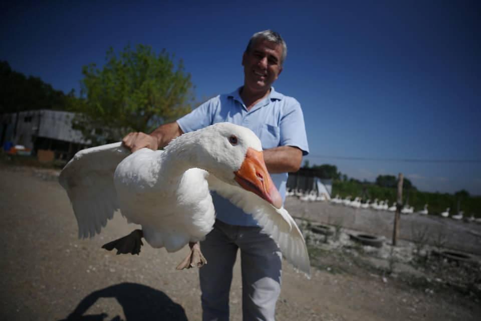 <p>"Resmi kurumlar bize bu konuda çok destek veriyor. Bu işin yalnızca doğu illerimizde değil de Türkiye'nin genelinde yapılabileceğini göstermek istiyoruz. </p>
<p> </p>