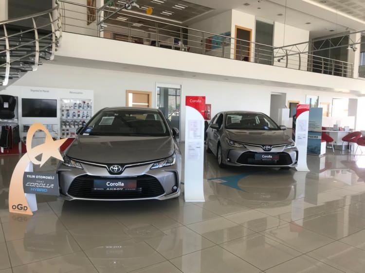 <p>Toyota'dan yapılan açıklamaya göre,ÖTV teşviki kapsamında olan Yeni Toyota C-HR Hybrid ve benzinli modelleri, temmuz ayı fiyatlarıyla ağustos kampanyasındaki yerini aldı.</p>

<p> </p>
