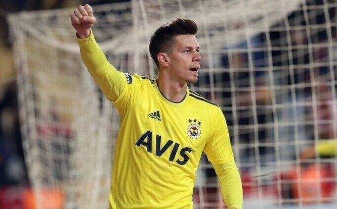<p>MIHA ZAJC</p>
<p>Takımı: Fenerbahçe<br />
Güncel piyasa değeri: 2.7 milyon euro<br />
Düşüş: %50.9<br />
Fark: -2.8 milyon euro</p>