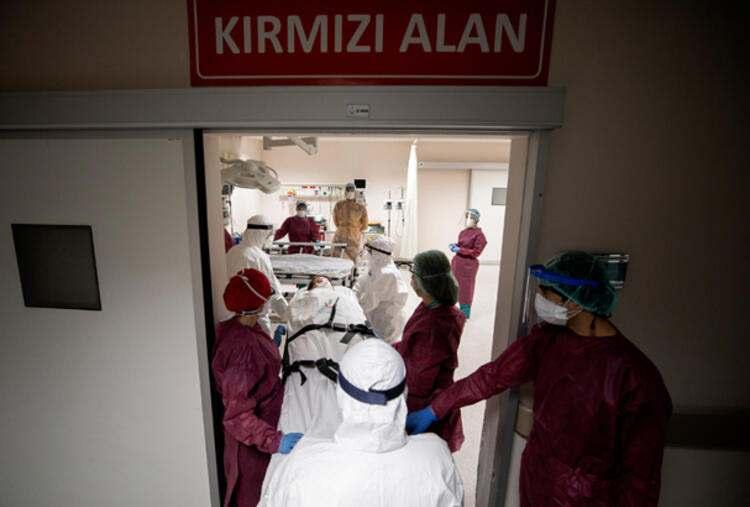 Sağlık Bakanlığı hastanede koronavirüs tedavisinin şartlarını değiştirdi