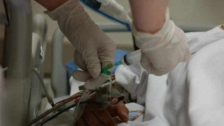 <p>Valilikten yapılan açıklamaya göre, kent merkezinde ikamet eden bazı vatandaşların Kovid-19 test sonuçları pozitif çıktı.</p>
<p> </p>