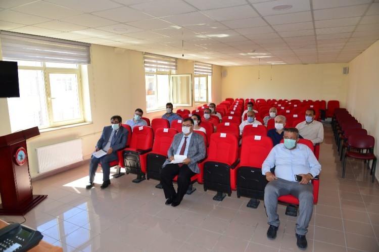 <p>Kırşehir Valisi’nden esnafa korona virüs uyarısı</p>
