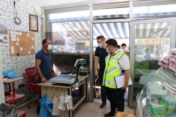 <p>Ahlat’ta geniş kapsamlı korona virüs denetimi yapıldı</p>