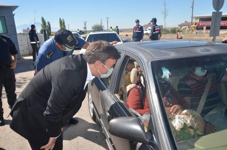 <p> Aksaray’da Covid-19 denetimi <a href="http://185.195.230.230/agency_pool/iha_images/2020/32/bb40b96eae9a3c7dcb763ecc889e2a4b69dfab73.jpg"> </a></p>
