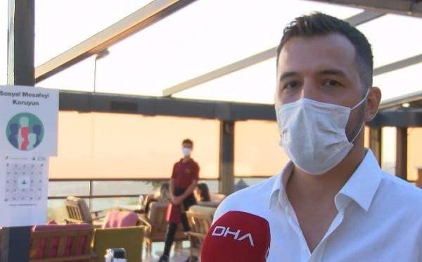 <p>Hayat Eve Sığar uygulamasının güvenli alan özelliği. yaklaşık 15 gündür elimizden geldiğince müşterilerimizi karekod okutarak içeri almaya özen gösteriyoruz. Bu ne kazandırıyor bize? İçerideki kişi sayısını, risk grubunda olan kişi var mı yok mu, bunları görebiliyoruz artık. Müşterilerimiz de kendilerini daha güvende hissediyorlar. Zaten yeni bir genelge yayınlandı, İçişleri Bakanlığı’ndan. Kırıkkale pilot bölge ilan edilmiş zannediyorum. Orada tamamen zorunlu hale getiriliyor. Bir süre sonra her gelen müşterimiz bu karekodu okutmak durumunda kalacak.</p>