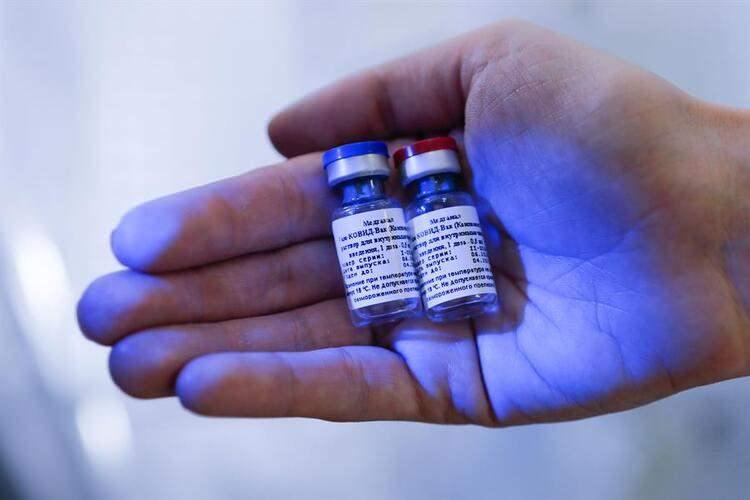 <p>Bu durum da doğal olarak aşı konusunda uzmanların şüpheye düşmesine ve güvensizlik yaşamasına sebep oluyor.</p>
<p> </p>