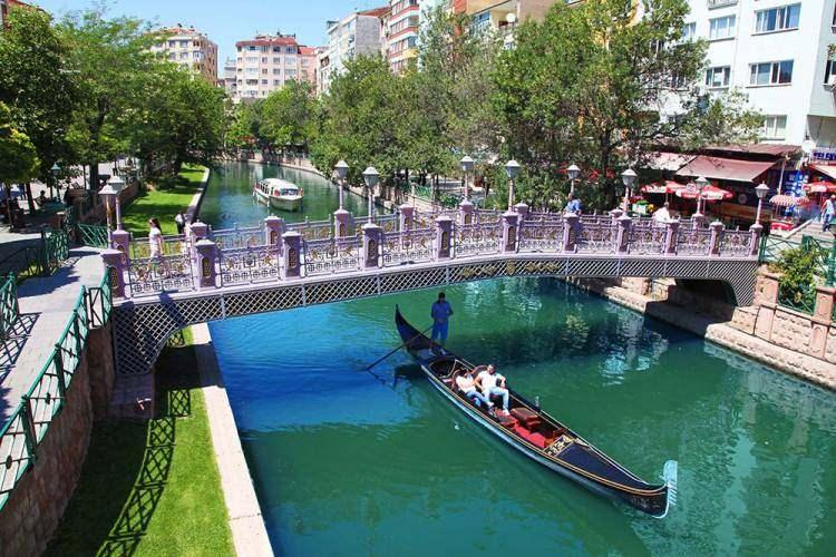 <p>ESKİŞEHİR 15°C, 30°C<br />
Az bulutlu ve açık</p>