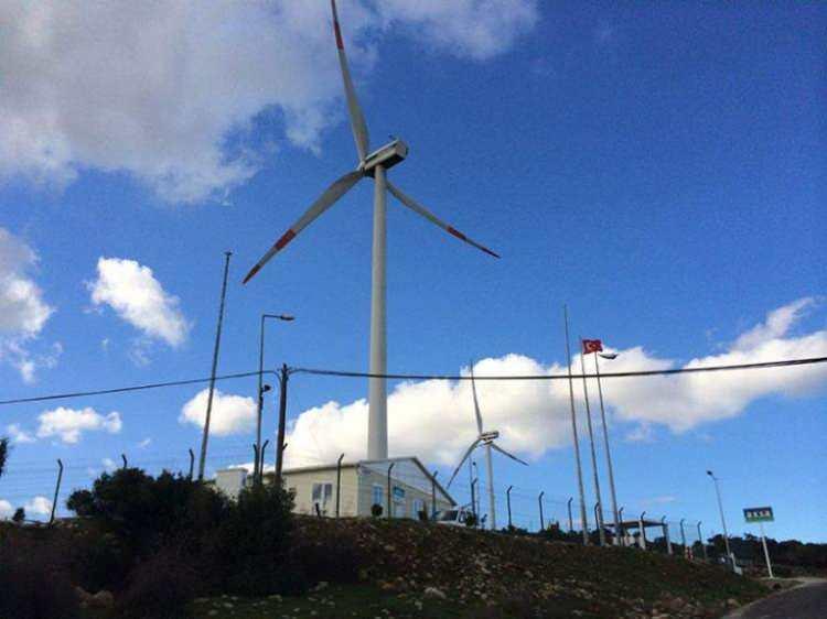 <p>KIRKLARELİ 21°C, 32°C<br />
Az bulutlu ve açık zamanla parçalı bulutlu, yarın avrupa yakasının kuzeyi yerel olmak üzere sağanak ve gök gürültülü sağanak yağışlı</p>
