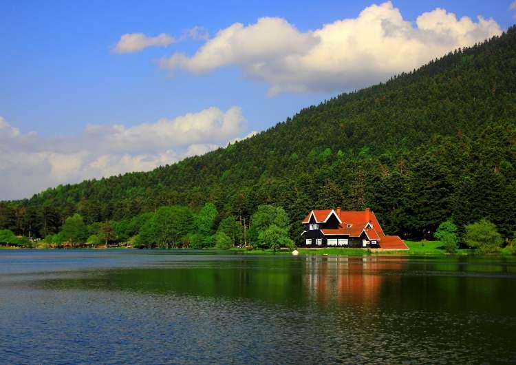 <p>BOLU 13°C, 28°C</p>

<p>Parçalı ve az bulutlu</p>
